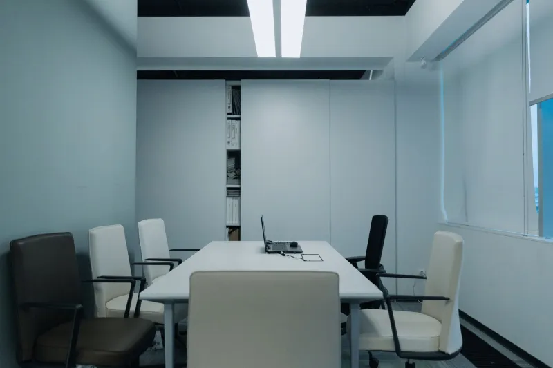 Your Ads Say 'People First.' Your Employees Just Quit. Let's Talk About That.